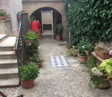 Erice House | DIMORA DELLE ORTENSIE