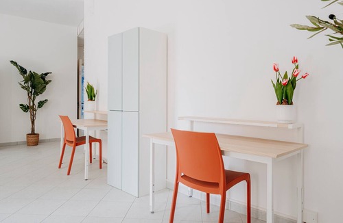 Tiche Apartment | Dione Room 12 with Wi-Fi