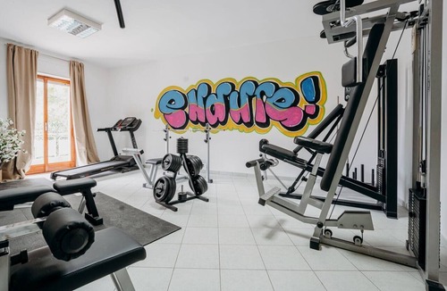 Tiche Apartment | Dionisio Room 3 with Wi-Fi