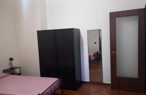 Milo House | Donna Maria