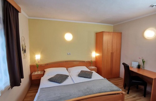 Feldbach Bed & Breakfast | Doppelzimmer Standard, Teilweise mit Balkon - Hotel & Wirtshaus Hödl-kaplan
