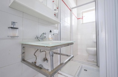 Reggio Calabria Apartment | Double Room “Treviso 4” with Wi-Fi and Air Conditioning