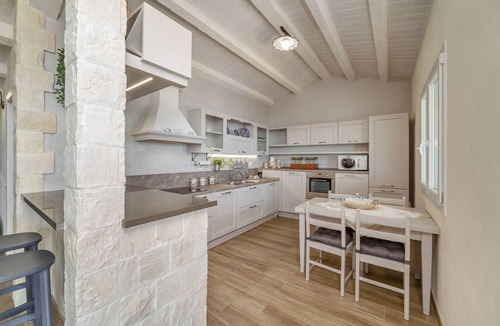Donnalucata Apartment | Ducezio, apartment with terrace and panoramic sea view in Donnalucata