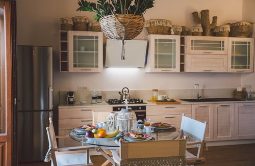 Ortigia Apartment | DuoMo SeaView Design-Luxurious, renovated and air-conditioned-Sea View-Free WiFi