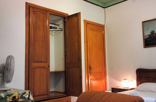 Lipari Historic Centre Apartment | economy central chamber