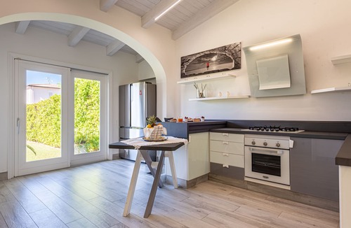 Contrada Pistavecchia 2 Villa | Elegant independent villa.nyou can spend your holidays in complete relaxation