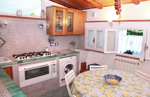 Furnari Villa | Elegant Sicilian-style villa in the Marina di Portorosa marina