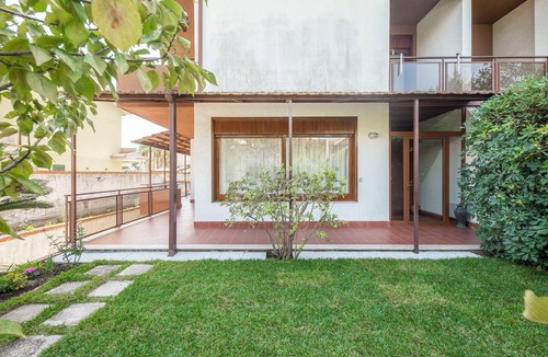 Tremestieri Etneo Villa | Elegant Villa with Garden between Catania and Etna