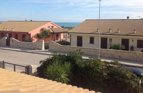 Ragusa Villa | Elegant villa with garden and private pool