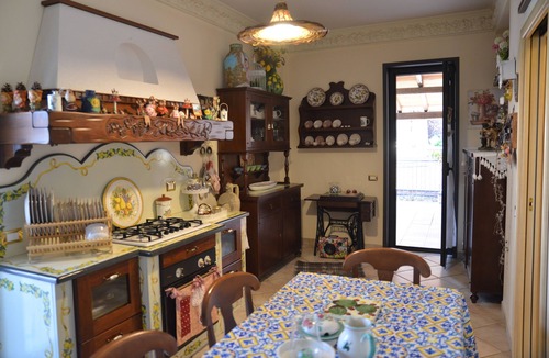 Mascalucia Villa | Elegant Villa with swimming pool.