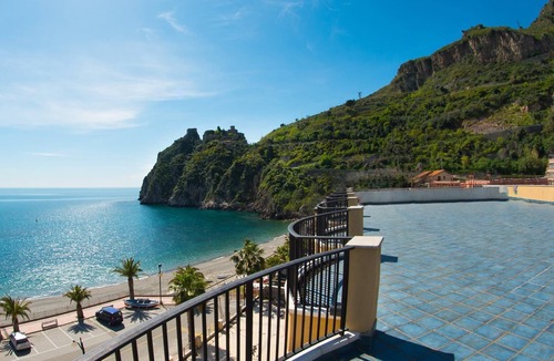 Sant'Alessio Siculo Hotel | EliHotel