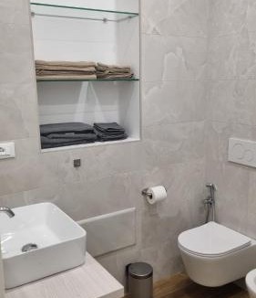 Brolo Apartment | Endless Summer