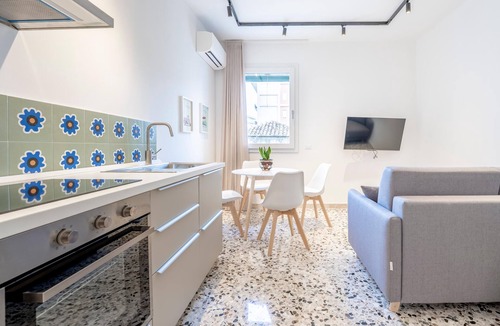 Santa Lucia Apartment | Eos Serenity Suite, Bright and Modern Apartment in the city center