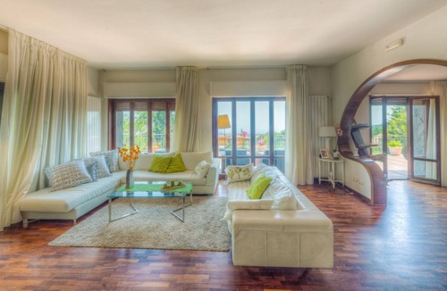 Nicolosi Villa | Etna Luxury Home - Luxurious and panoramic villa on Etna with swimming pool and tennis court.