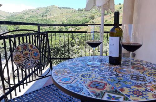 Rovittello Apartment | Etna Sicilian House
