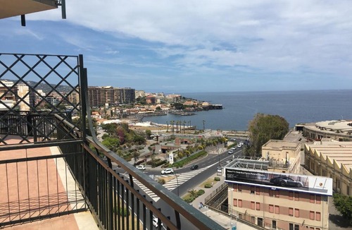 Picanello-Ognina-Barriera-Canalicchio Apartment | Europa Guest House