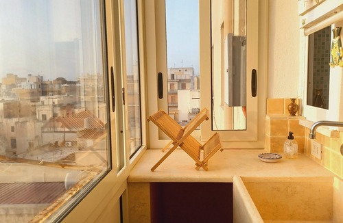Marsala Apartment | Family sized trendy flat in the heart of Marsala with balconies and sea view