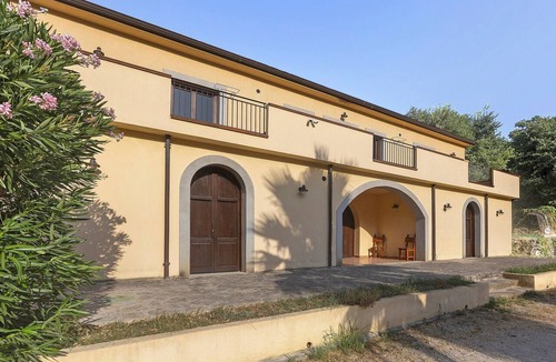 Naso Apartment | Fattoria San Pio - Mandarino