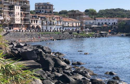 Capo Mulini Apartment | Felicita House - Etna and sea holiday