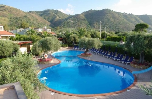 Mazzaforno Apartment | Fontana Barone A In Cefalù, Sicilia