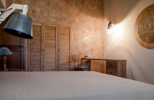Aragona House | Fontes Episcopi