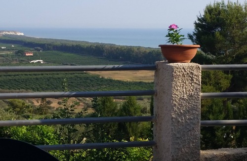 Borgo Bonsignore Apartment | For 2+2 family, near sea and Nature Reserve with pool