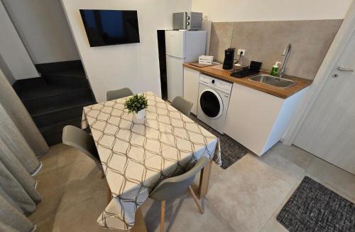 Monte Po-Nesima-San Leone-Rapisardi Apartment | Fortino living fall
