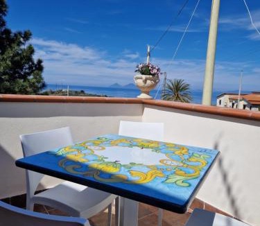 Capo d'Orlando House | franci e aurora house