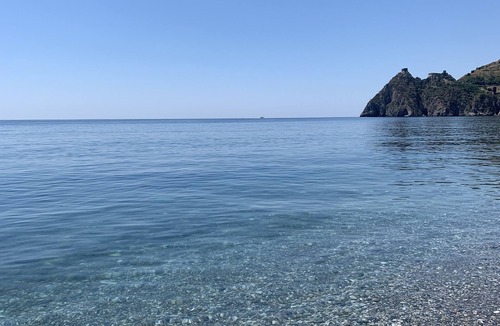 Sant'Alessio Siculo Apartment | Frank Sinatra ⭐️⭐️⭐️⭐️⭐️ - Apartment near Taormina