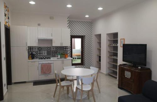 Paterno Apartment | Funny Flat