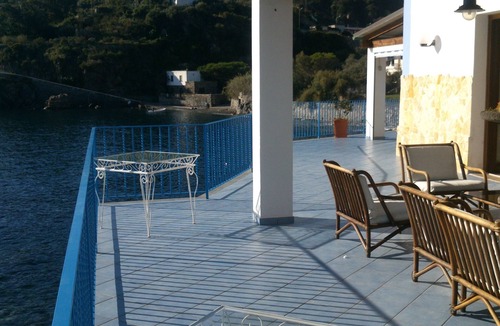 Lipari Historic Centre Apartment | Gästezimmer 'FB-Zimmer am Meer 689' by Interhome
