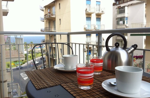 Picanello-Ognina-Barriera-Canalicchio Apartment | Galatea, downtown with sea view