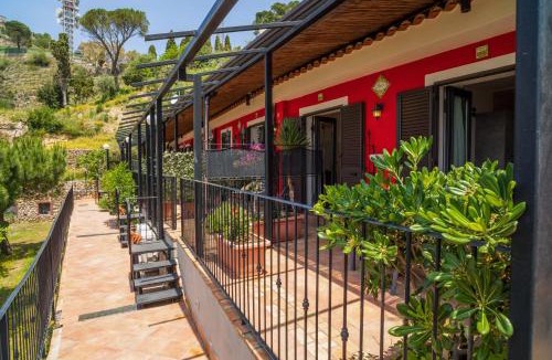 Castelmola Apartment | Garden Cottage I Dammusi - Limoni