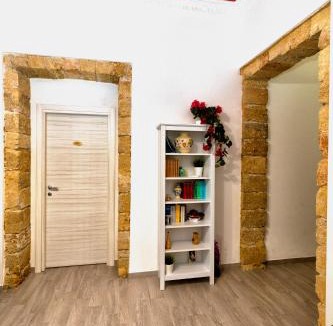 Corso dei Mille - Sant'Erasmo Bed & Breakfast | GARDEN HOUSE: APARTMENTS AND ROOMS FOR HOLIDAYS