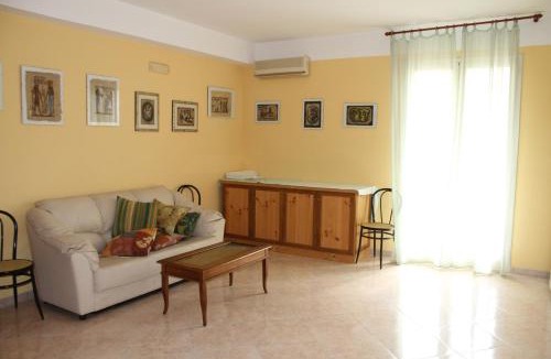 Pozzallo Bed & Breakfast | Garden House