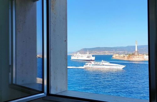 Province of Messina Apartment | Garibaldi Central House