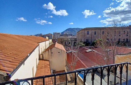 Corso dei Mille - Sant'Erasmo Apartment | Genius Home - Bright apartment in the heart of the historic center