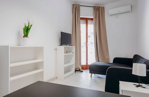 Tiche Apartment | Gerone Room 5 with Wi-Fi