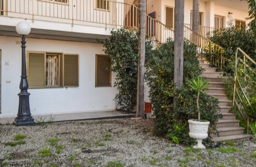 Santa Maria Apartment | Gorgeous apartment in Ricadi with house sea view