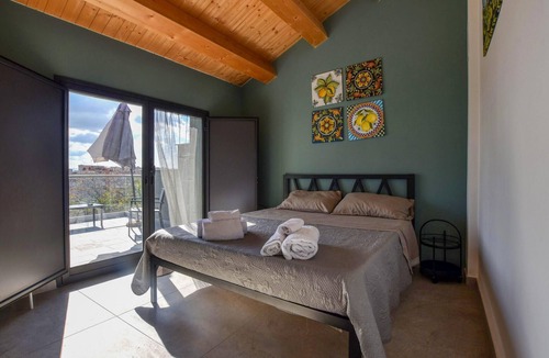 Cibali House | Gorgeous home in Catania with WiFi