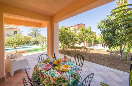 Piane Vecchie House | Gorgeous home in Piane Vecchie,Lascari