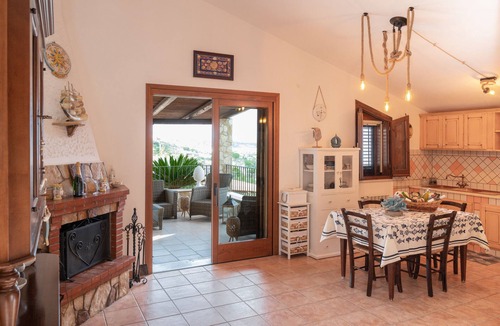 Torre Colonna-sperone Villa | Gorgeous Villa with outbuilding for a relaxing vacation