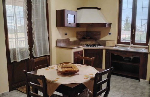 Partinico Apartment | GOTHA HOME: cozy apartment for a relaxing vacation with parking.