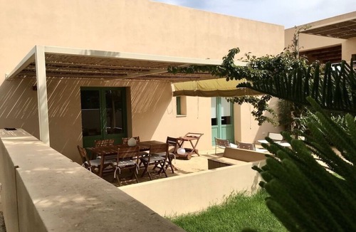 Menfi House | Graffeo Countryside Sea View Homes in Menfi in Sicily - House of the Bougainvillea -