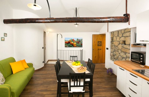 Motta Camastra House | Grandfather Mariano's House - Tourist Accommodation - CIN IT083058C2P3N2T97U
