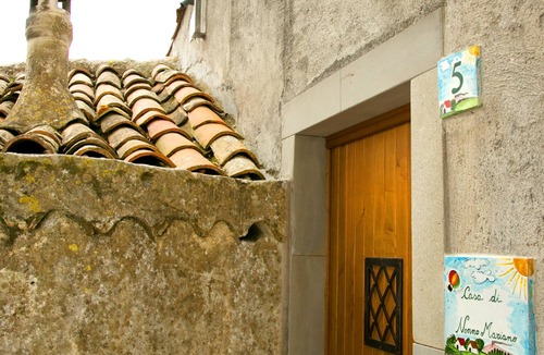 Motta Camastra House | Grandfather Mariano's House - Tourist Accommodation - CIN IT083058C2P3N2T97U