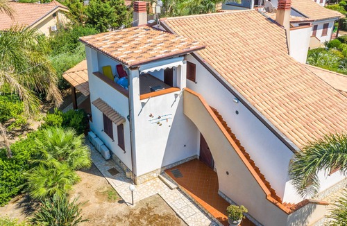 Piana Calzata Apartment | Green view