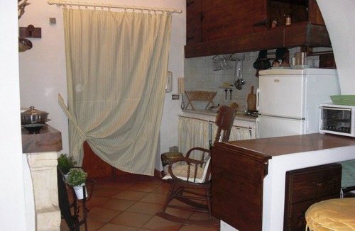 Leni Apartment | Green Yellow two-room apartment in Salina Aeolian Islands CIR:19083037C100309