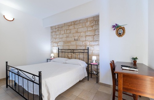 Pozzallo House | Guest House 'Alla Corte Di Nonna Maria' with Air Conditioning