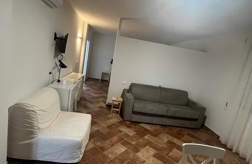 Oriolo dei Fichi Bed & Breakfast | GUEST HOUSE SAN MAMANTE - APARTMENT "IRIS"